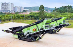 Crawler-type Screening Mobile Station-3