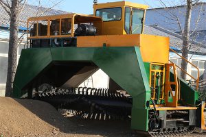 Hydraulic Compost Turner-2